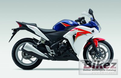 2011 Honda CBR250R photo